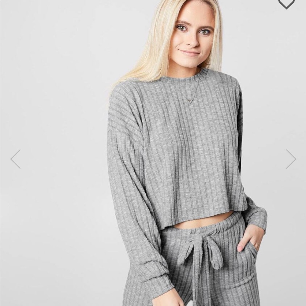 Billabong cropped sweatshirt